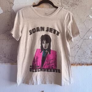 Joan Jett and the Blackhearts T Shirt Medium Graphic Band Tee Rock Indie Grunge
